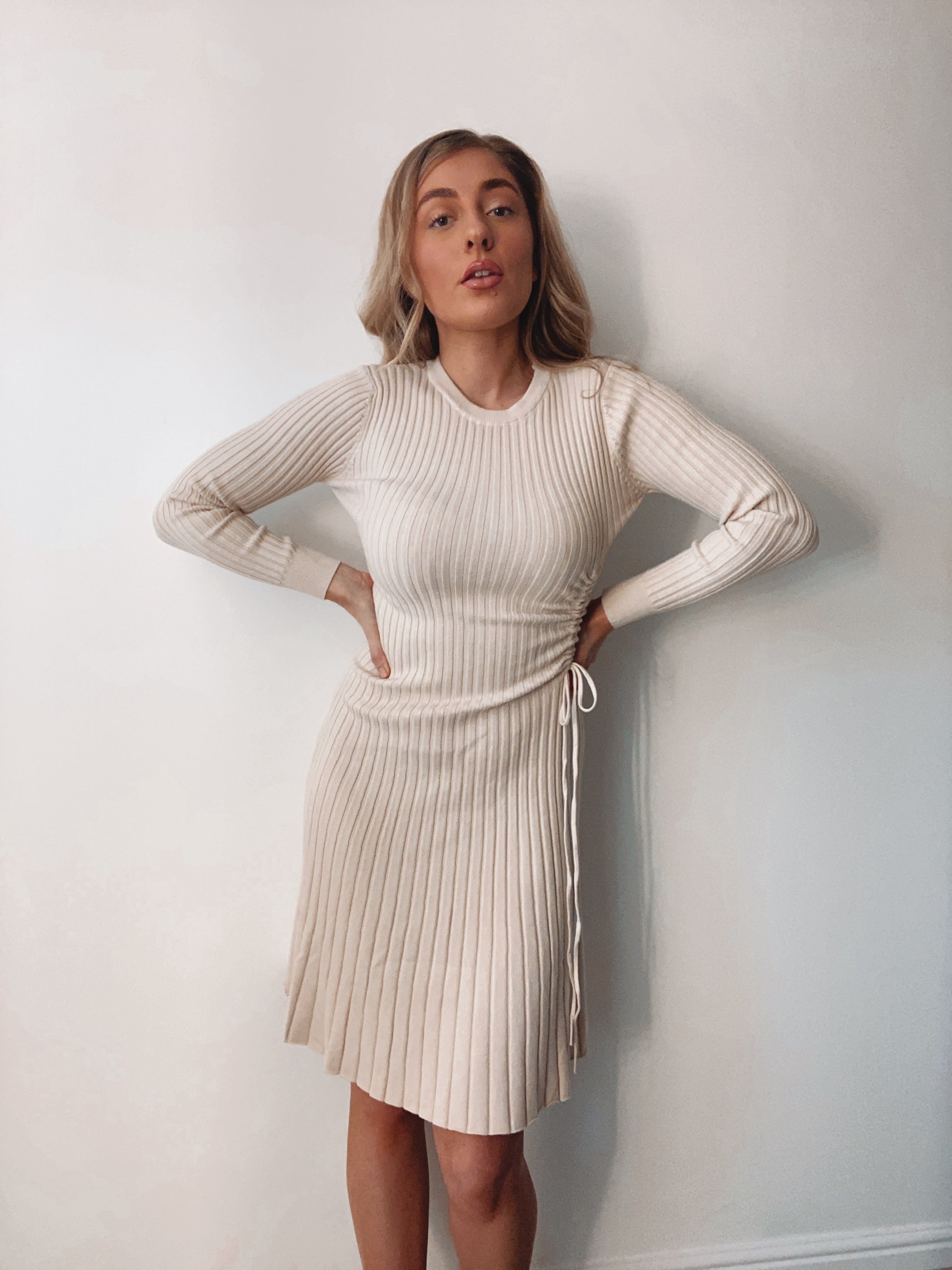 Ribbed Knit Side Ruched Midi Dress